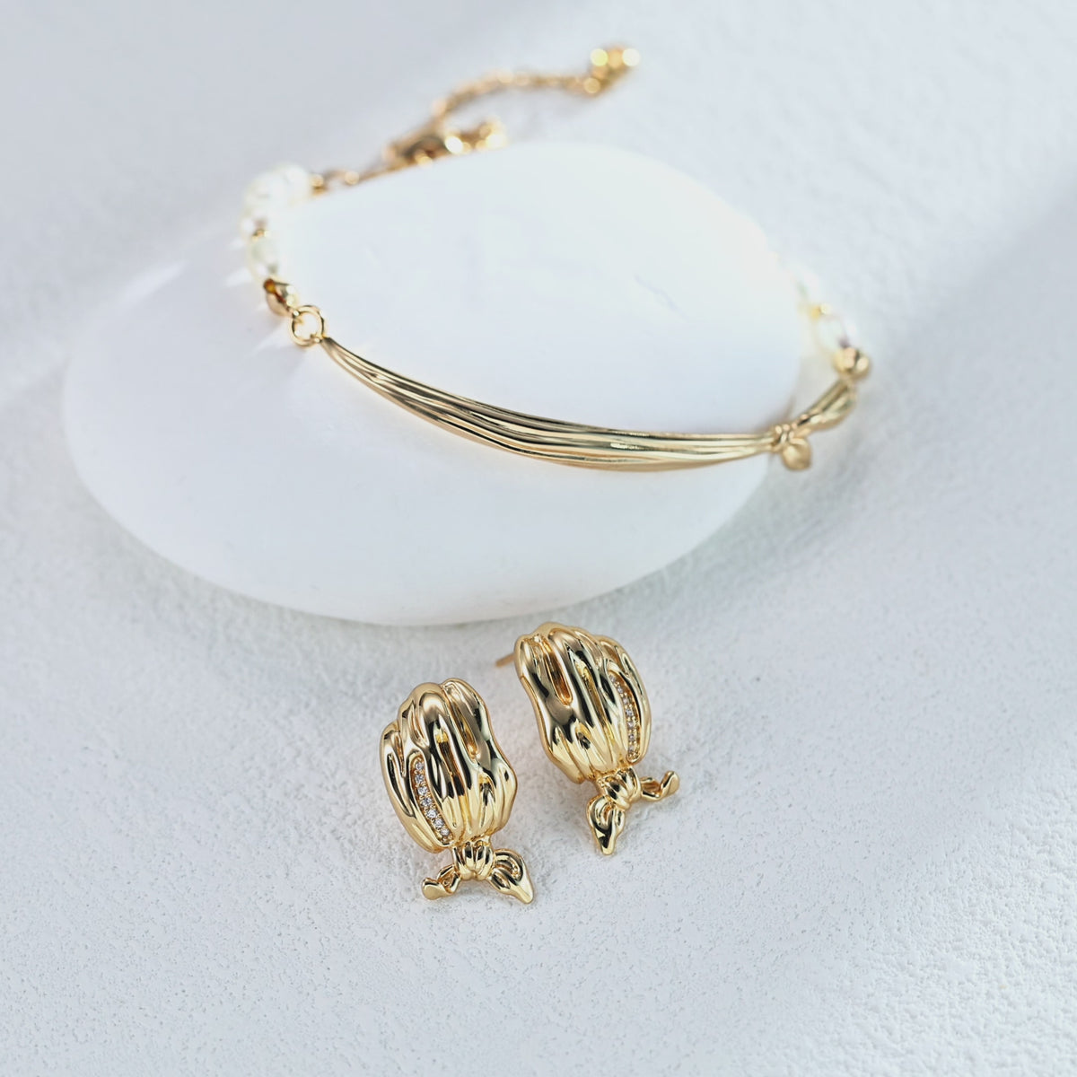 Lumière Voile Earrings