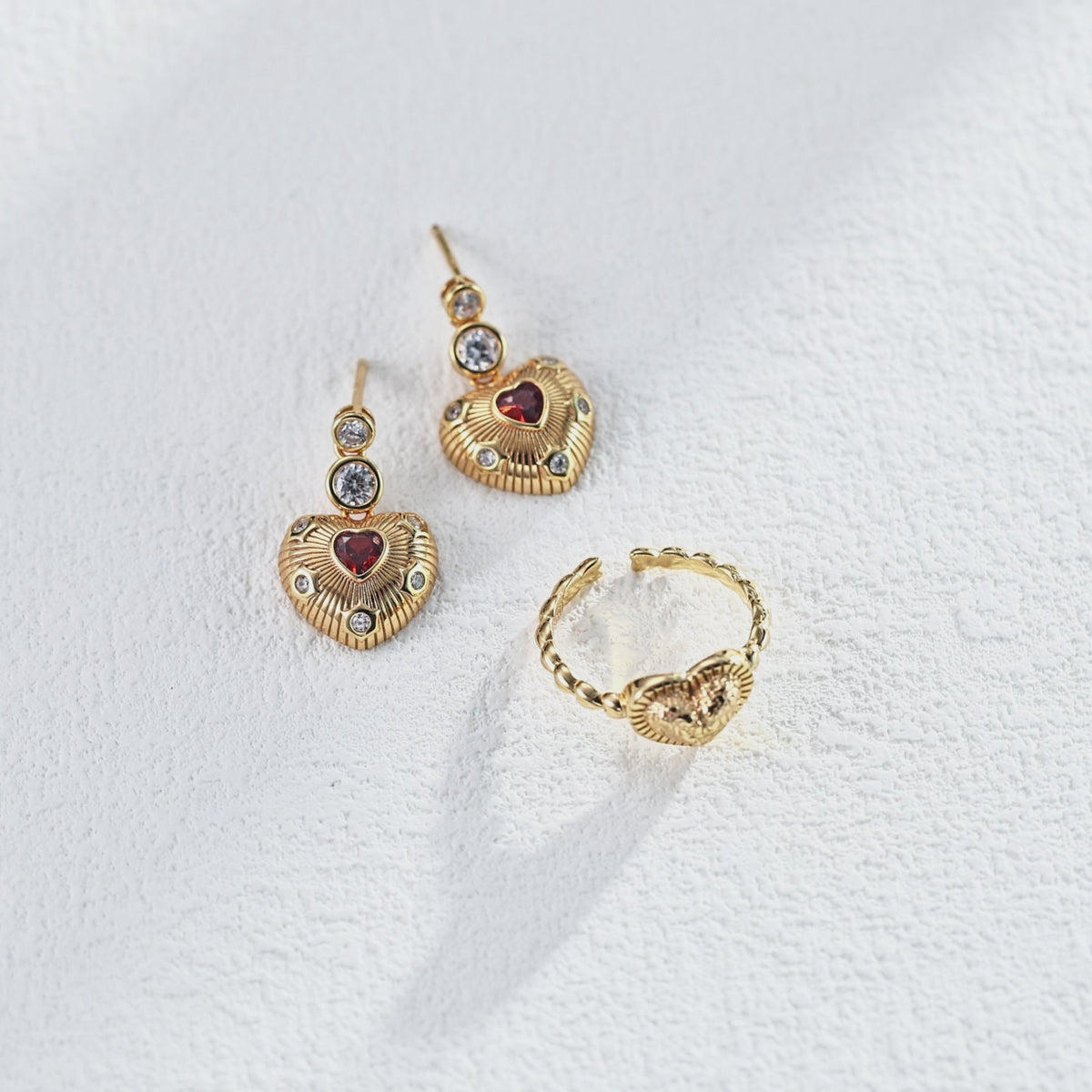 Fleur Noire Collection